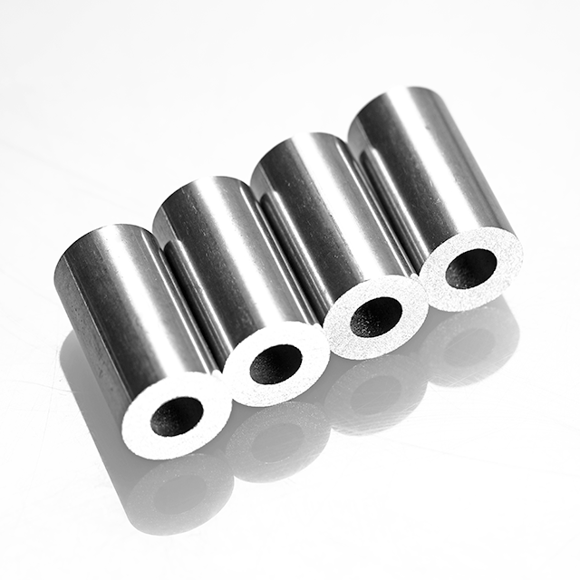 UNS N02201/DIN W. NR. 2.4061، 2.4068 الأنابيب غير الملحومة